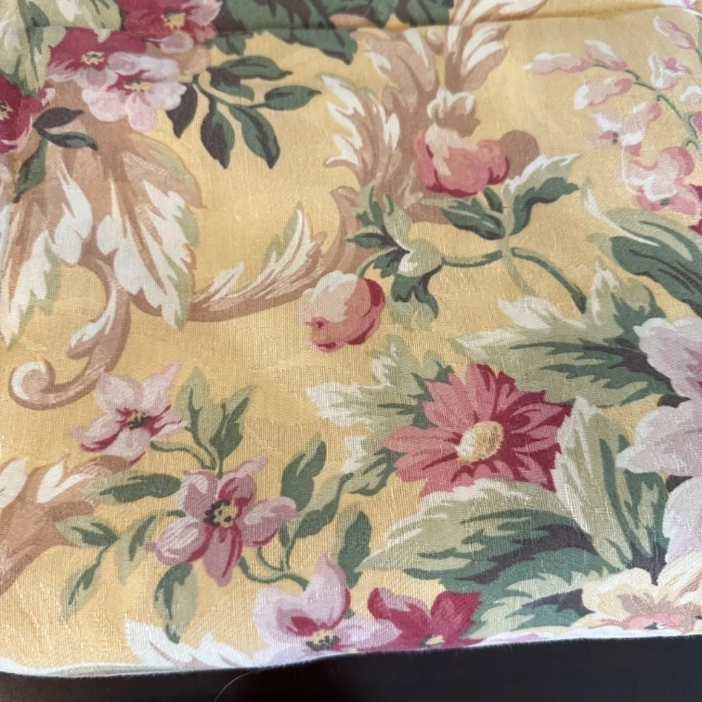 New Croscill Home Two( 2) Floral Pillow Shams Standard Size 27